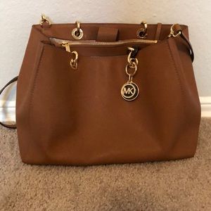 Michael Kors leather shoulder bag
